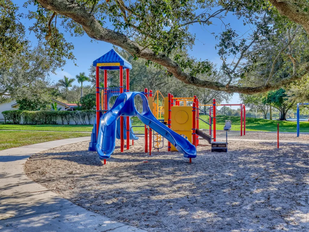 10404 Carmen Lane Royal Palm Beach FL 33411