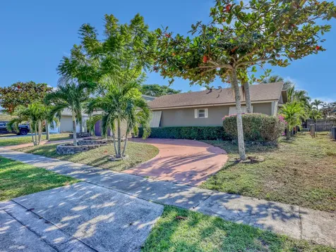 10404 Carmen Lane Royal Palm Beach FL 33411