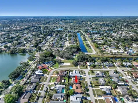 10404 Carmen Lane Royal Palm Beach FL 33411