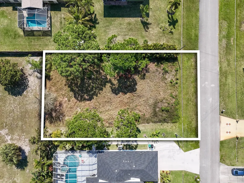 5849 NW Mesa Circle Port St Lucie FL 34986