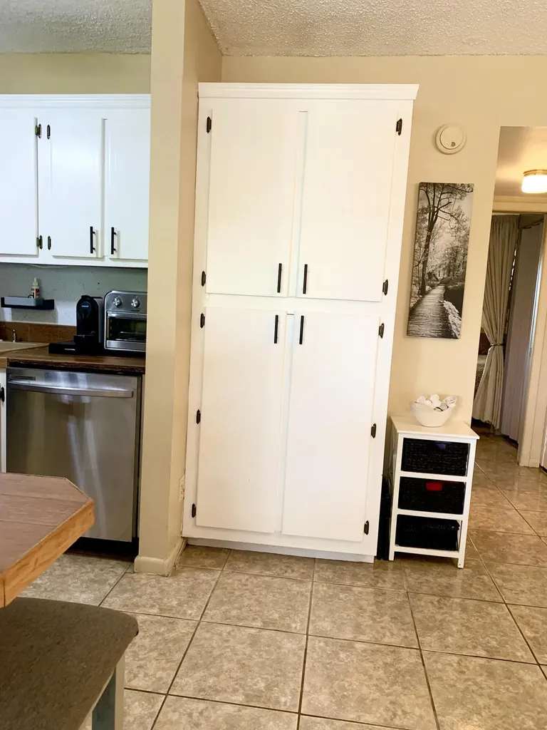 116 Canterbury E West Palm Beach FL 33417