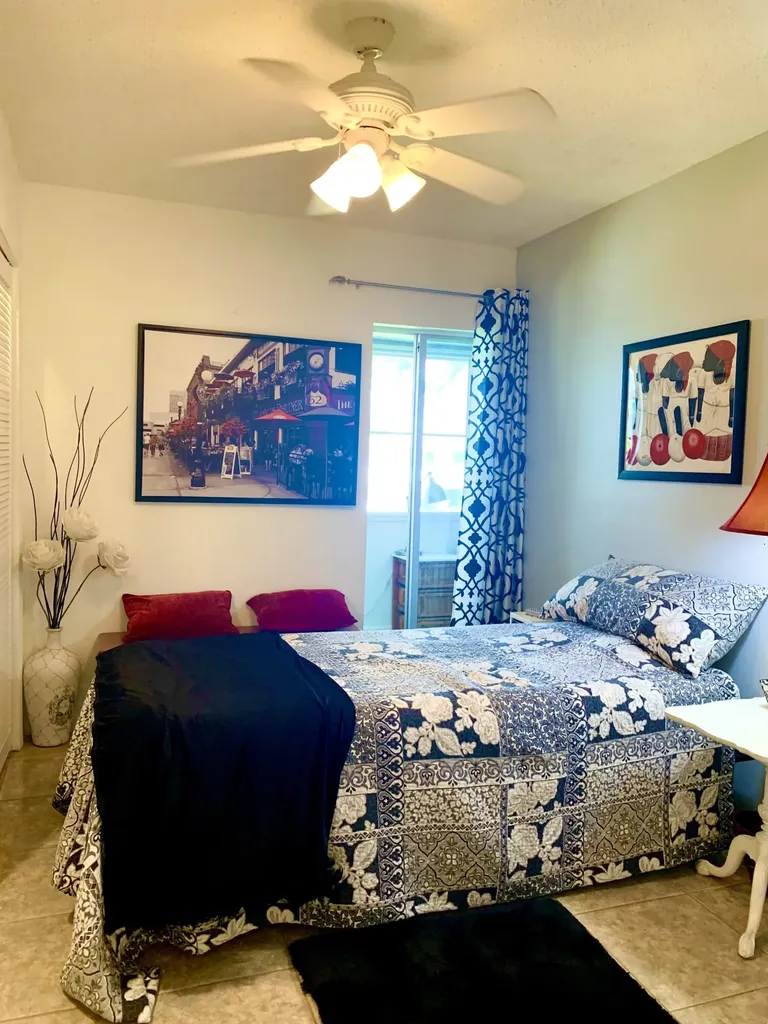 116 Canterbury E West Palm Beach FL 33417