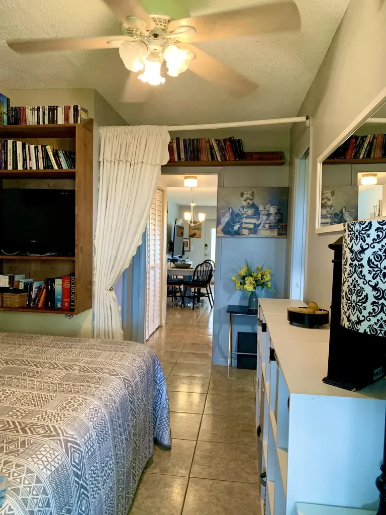116 Canterbury E West Palm Beach FL 33417