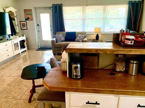 116 Canterbury E West Palm Beach FL 33417