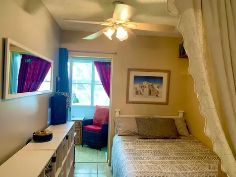 116 Canterbury E West Palm Beach FL 33417