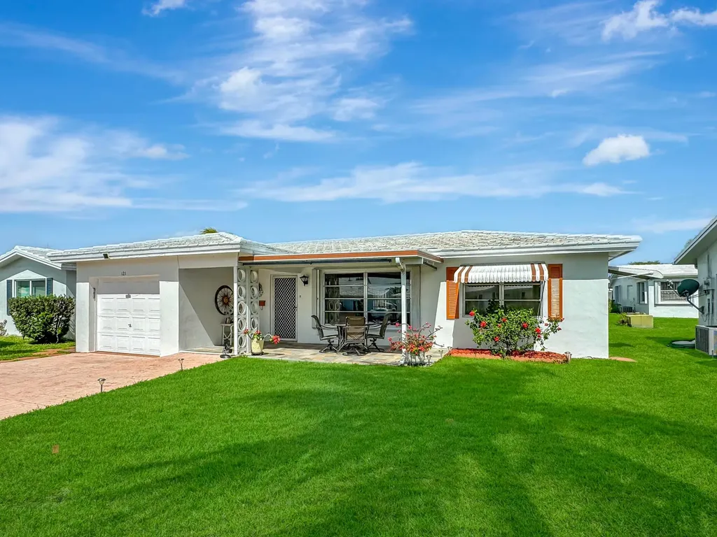 121 NW 31st Court Pompano Beach FL 33064
