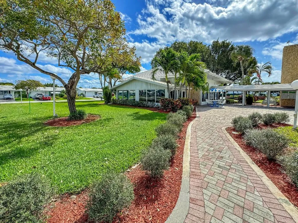 121 NW 31st Court Pompano Beach FL 33064