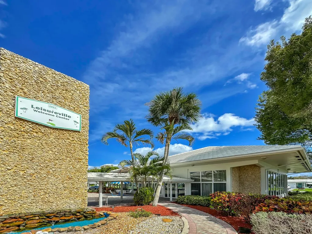 121 NW 31st Court Pompano Beach FL 33064