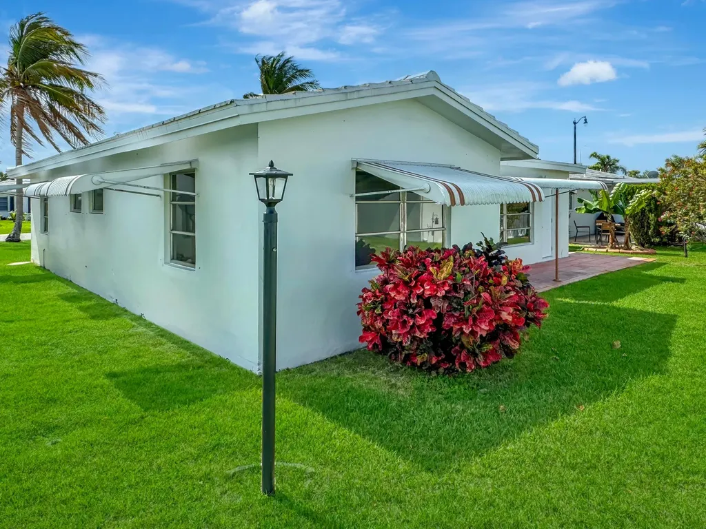 121 NW 31st Court Pompano Beach FL 33064
