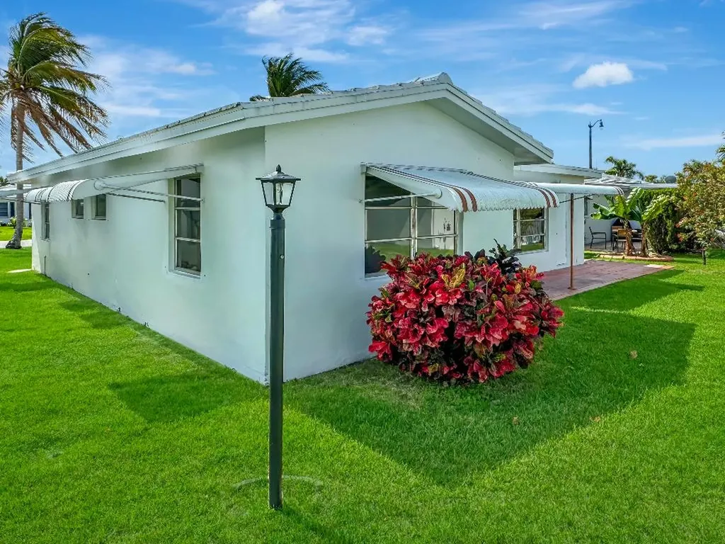 121 NW 31st Court Pompano Beach FL 33064
