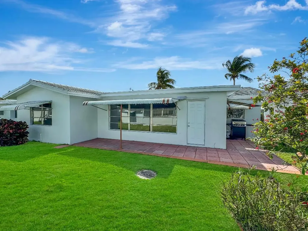 121 NW 31st Court Pompano Beach FL 33064