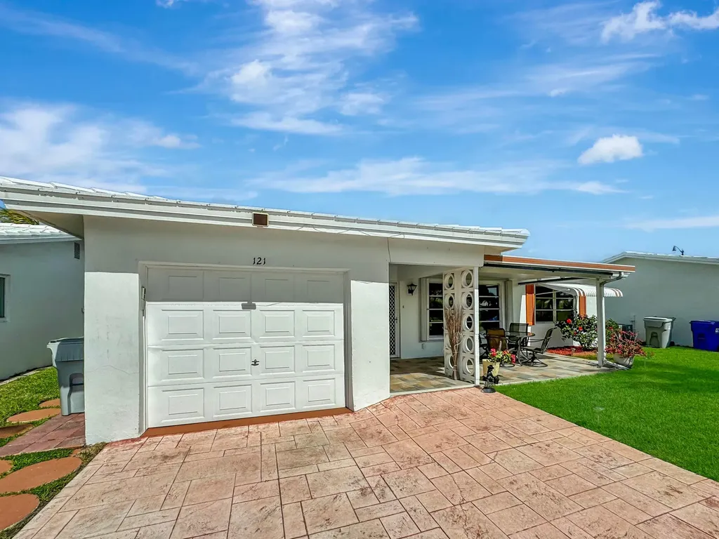 121 NW 31st Court Pompano Beach FL 33064