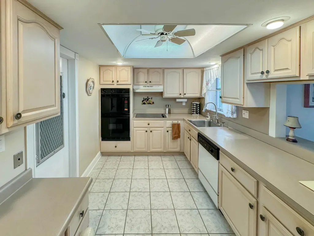 121 NW 31st Court Pompano Beach FL 33064