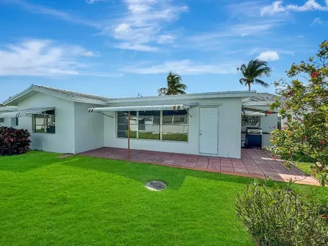 121 NW 31st Court Pompano Beach FL 33064