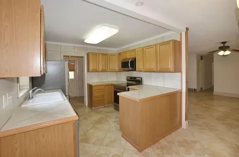 401 SE Tranquilla Avenue Port St Lucie FL 34983