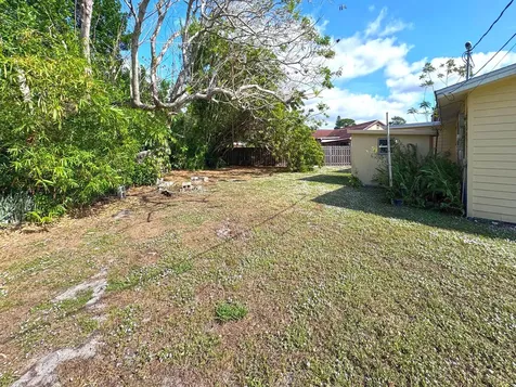 401 SE Tranquilla Avenue Port St Lucie FL 34983
