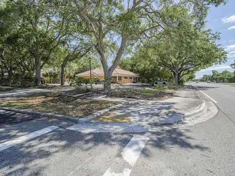 3660 20th Street Vero Beach FL 32960
