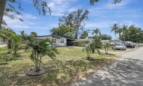 7530 Atlanta Street Hollywood FL 33024