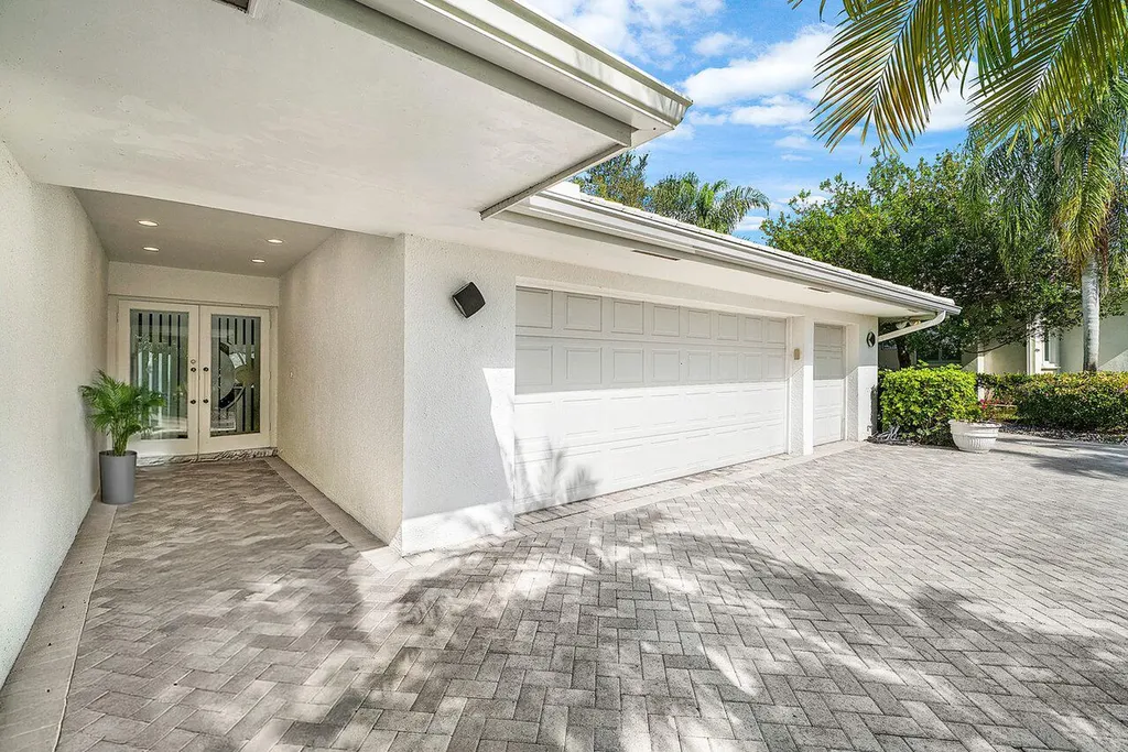 4705 Tree Fern Drive Delray Beach FL 33445