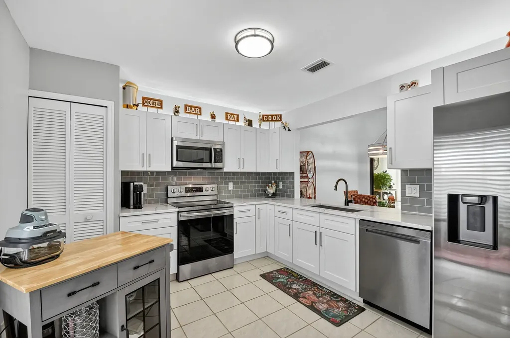5710 Parkwalk Circle E Boynton Beach FL 33472