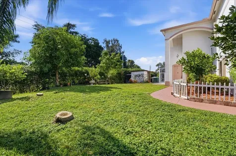 2151 NW 121st Avenue Plantation FL 33323