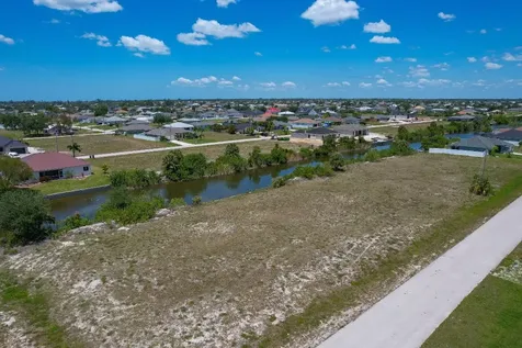 904 NW 12th Avenue Cape Coral FL 33993