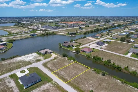 904 NW 12th Avenue Cape Coral FL 33993