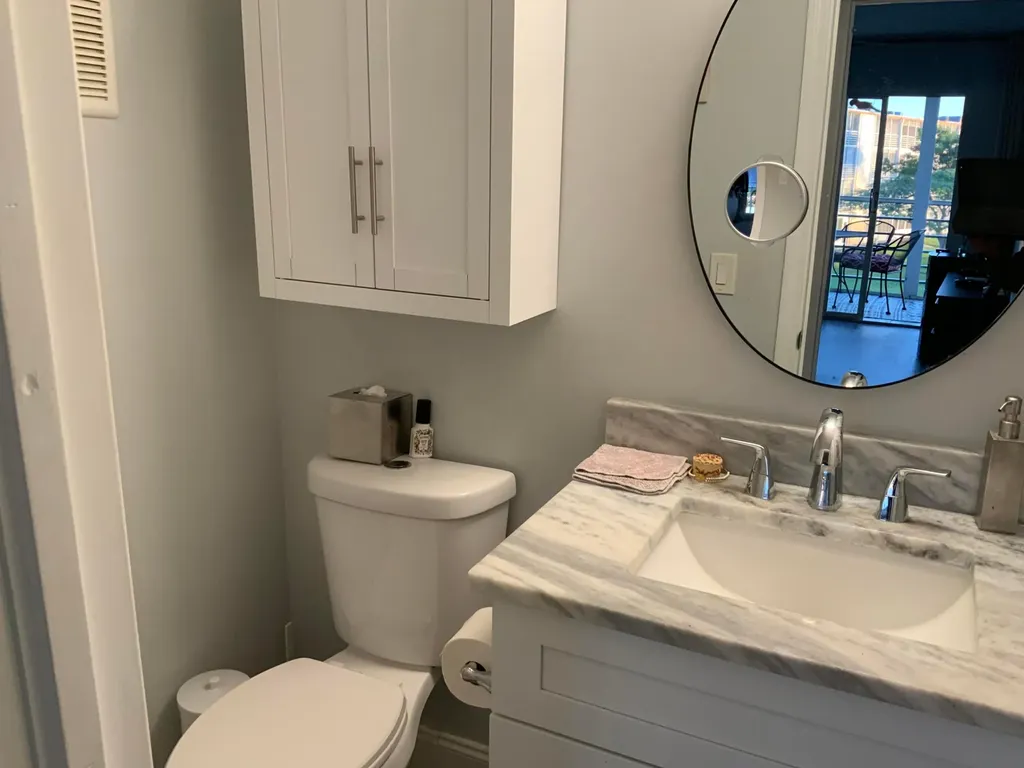 3038 Guildford C Boca Raton FL 33434