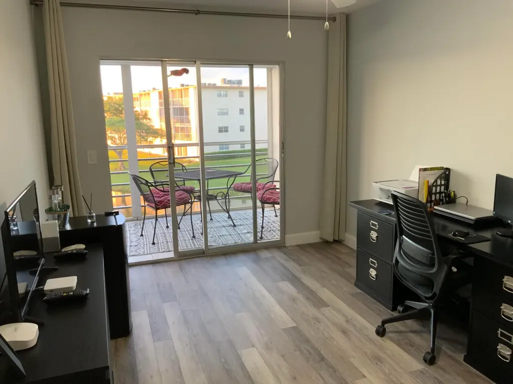 3038 Guildford C Boca Raton FL 33434
