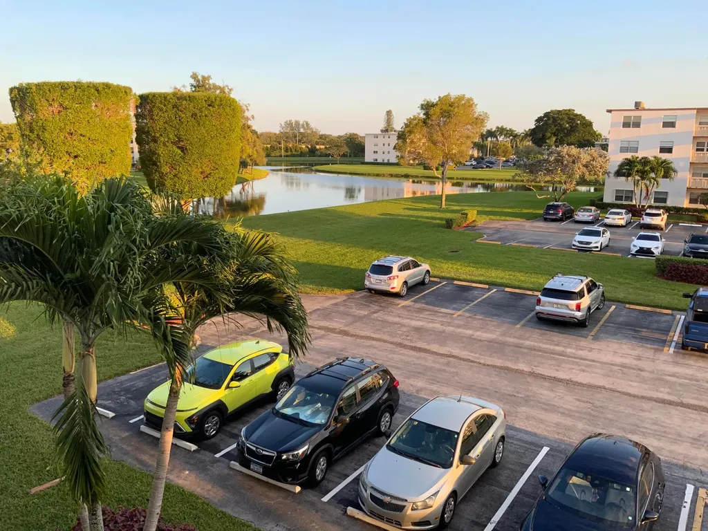 3038 Guildford C Boca Raton FL 33434