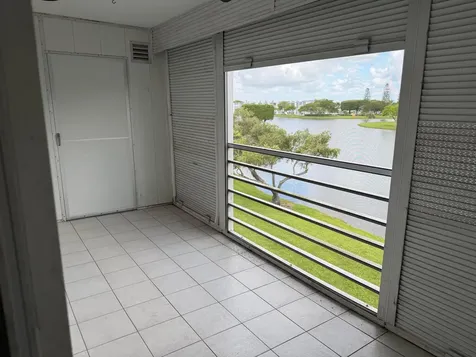 3038 Guildford C Boca Raton FL 33434