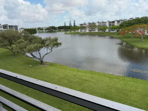 3038 Guildford C Boca Raton FL 33434