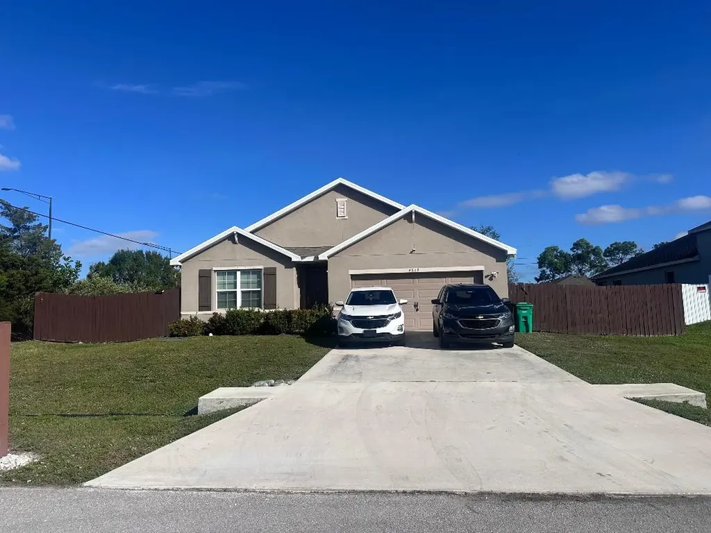4609 SW Babylon Street Port St Lucie FL 34953
