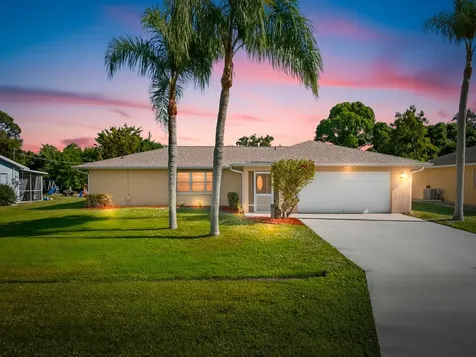 649 SE Clifton Lane Port St Lucie FL 34983