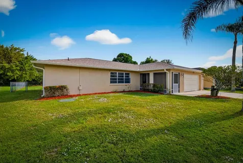 649 SE Clifton Lane Port St Lucie FL 34983
