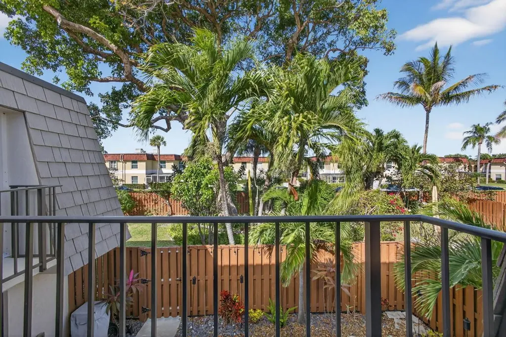 112 Ocean Cove Drive Jupiter FL 33477