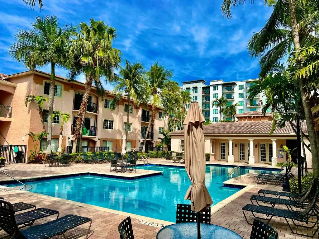 2033 SE 10th Avenue Fort Lauderdale FL 33316