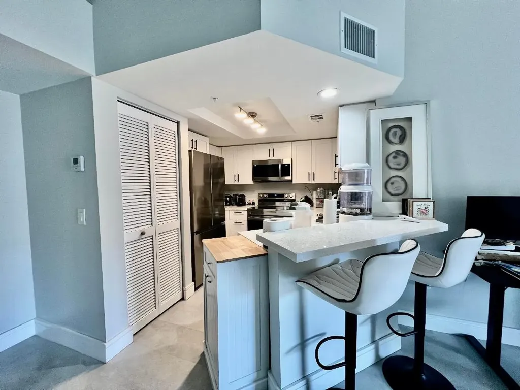 2033 SE 10th Avenue Fort Lauderdale FL 33316