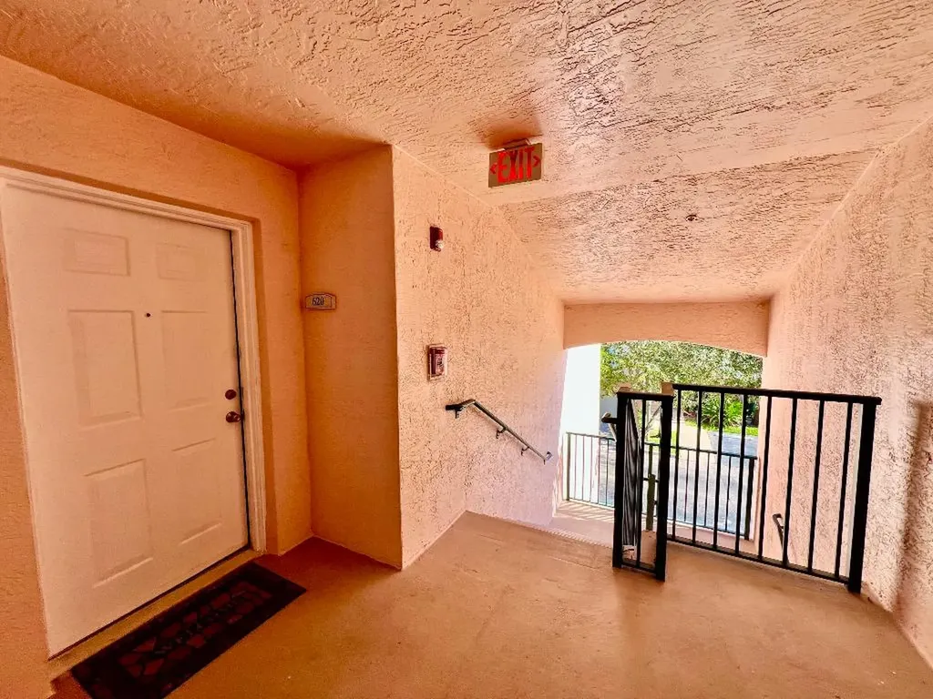 2033 SE 10th Avenue Fort Lauderdale FL 33316