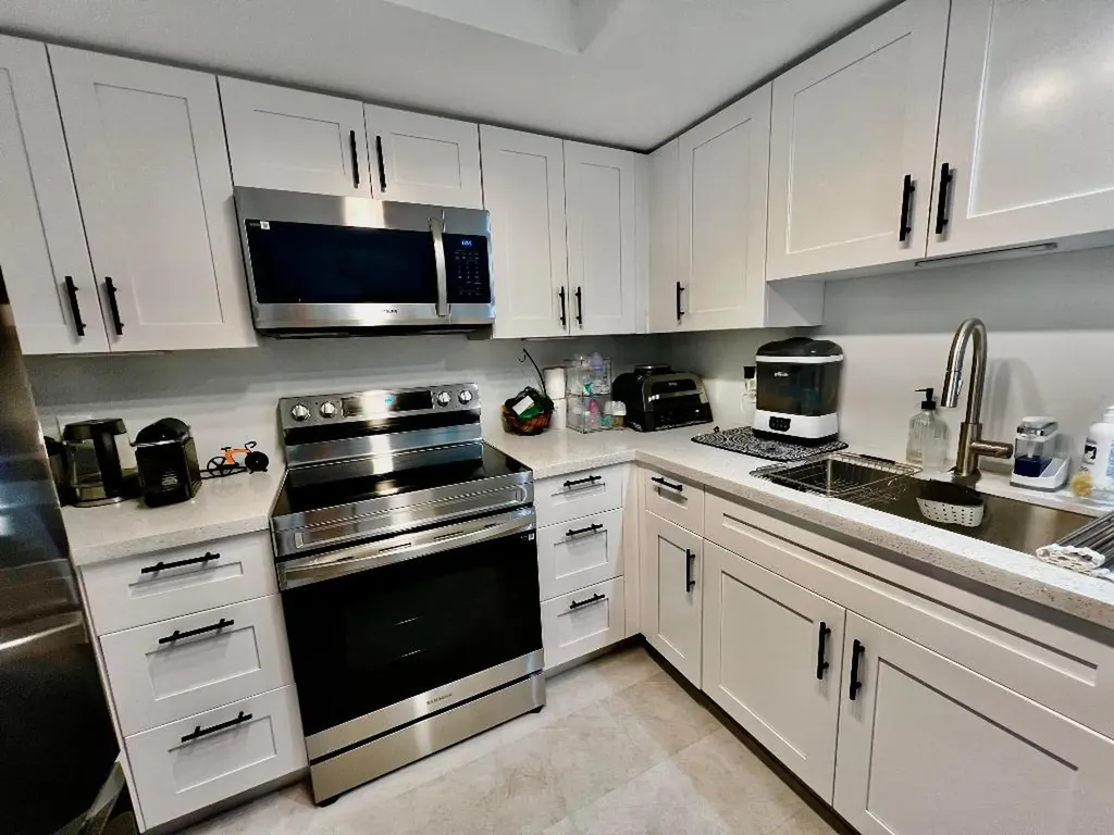 2033 SE 10th Avenue Fort Lauderdale FL 33316