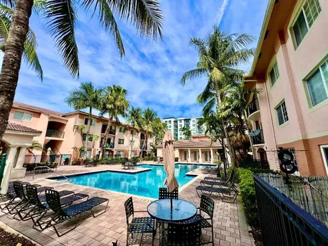 2033 SE 10th Avenue Fort Lauderdale FL 33316