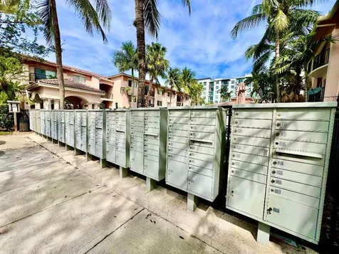2033 SE 10th Avenue Fort Lauderdale FL 33316