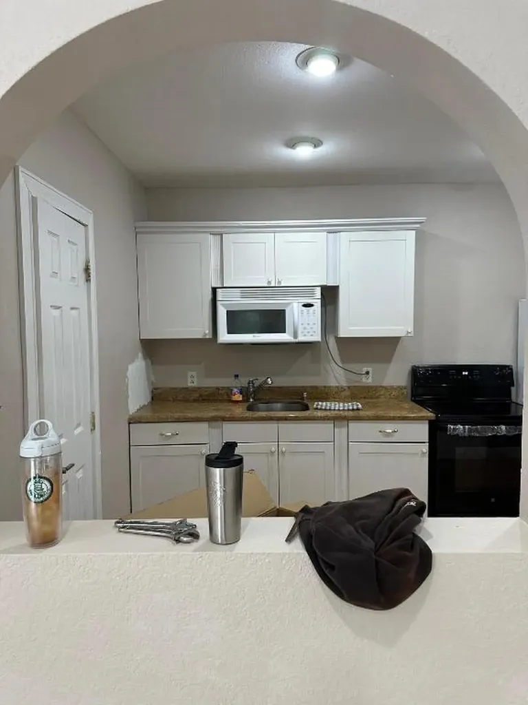 272 SW 1st Street Boca Raton FL 33432