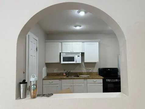 272 SW 1st Street Boca Raton FL 33432
