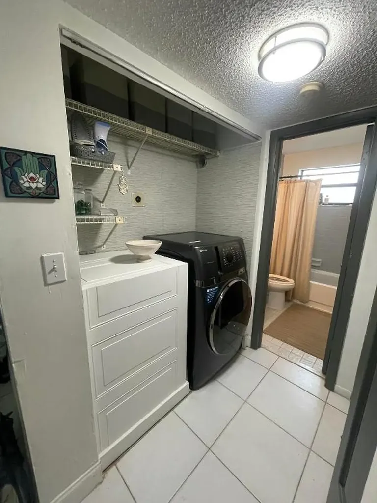 9878 Nob Hill Court Sunrise FL 33351