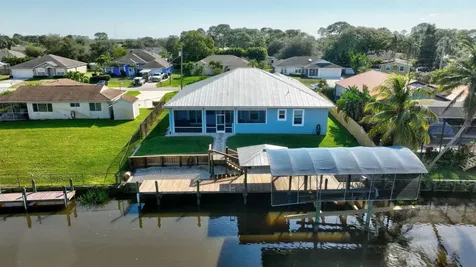 213 NE Sagamore Terrace Port St Lucie FL 34983