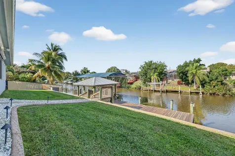 213 NE Sagamore Terrace Port St Lucie FL 34983