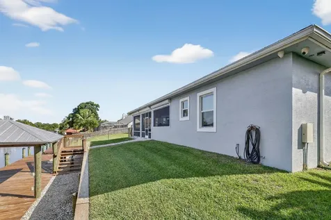 213 NE Sagamore Terrace Port St Lucie FL 34983