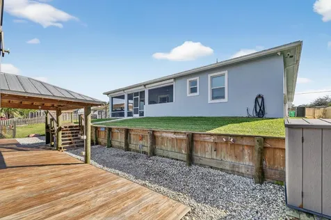 213 NE Sagamore Terrace Port St Lucie FL 34983