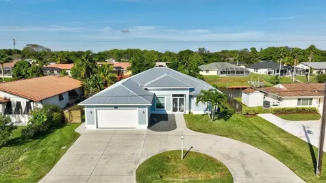 213 NE Sagamore Terrace Port St Lucie FL 34983